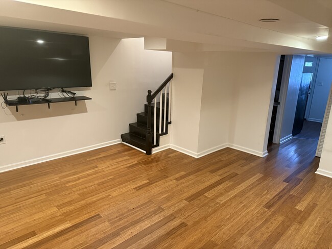 Photo - 4020 Blaine St NE