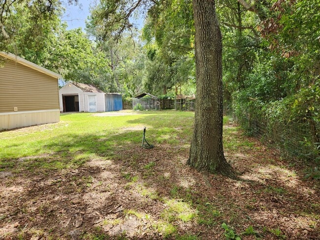 Photo - 3 Bed 2 Bath  FENCED land w/ Workshop 3 Miles from WEC!
