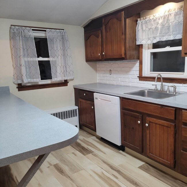 Photo - 35 Birchland Ave Unit 35 Birchland Ave