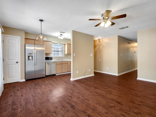 Photo - 283 Wilson Green Blvd