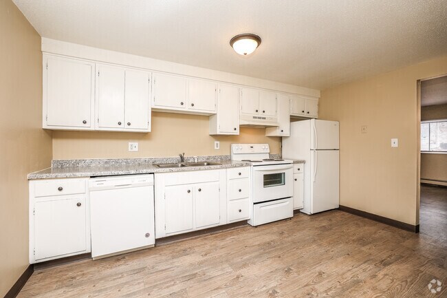 2BR, 1.5BA - 857 SF