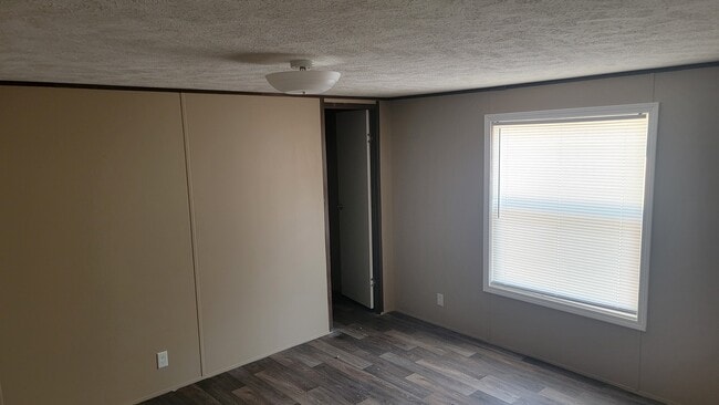 Photo - 32730 Carolee Cir