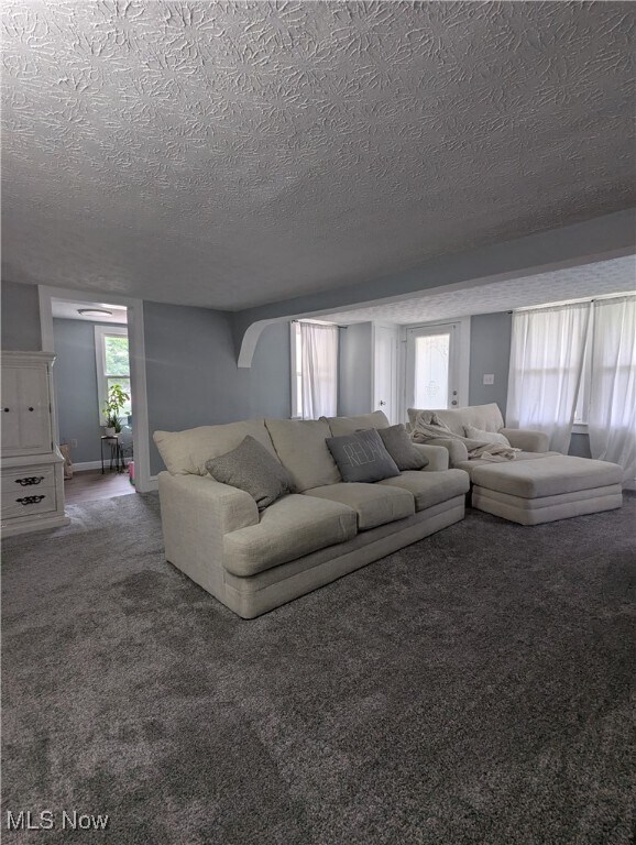 Building Photo - 85 Maple Dr