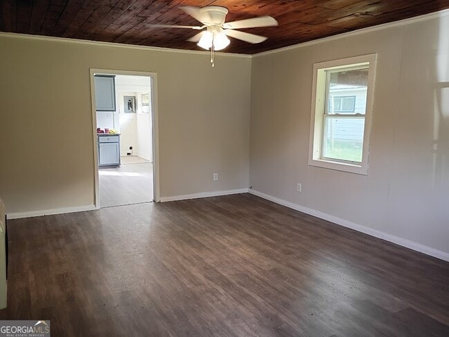 Photo - 161 S Pine St