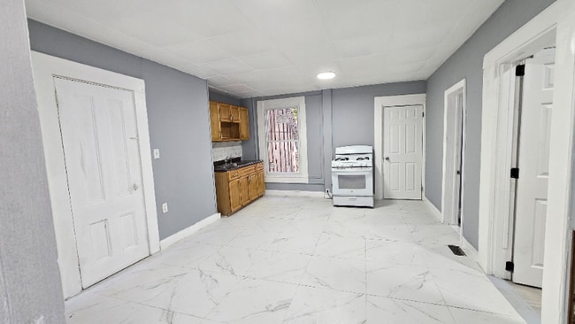 Photo - 169 Pearl St Unit 1