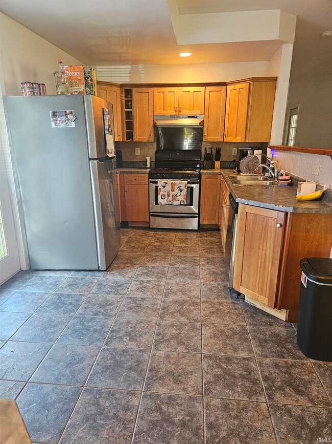 Photo - 405 E 15th St