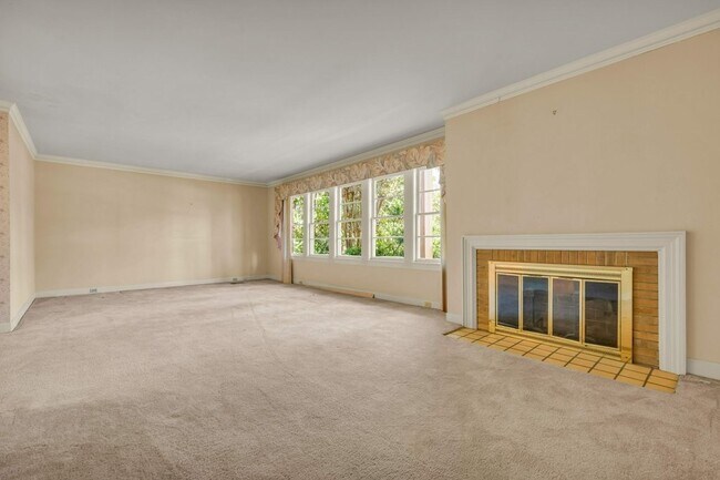 Photo - 1111 12th St N