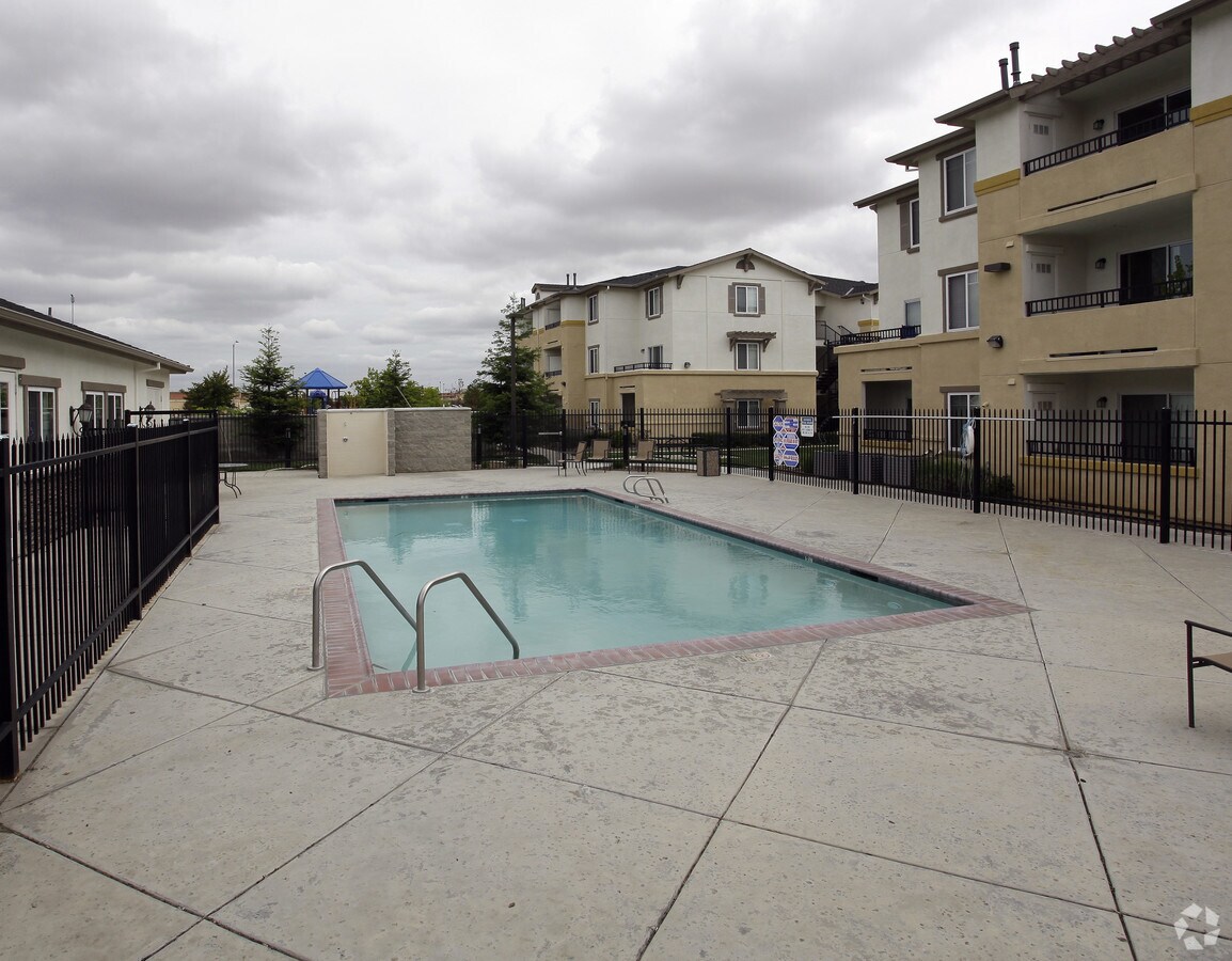 Photo - Stoneridge at Elk Grove