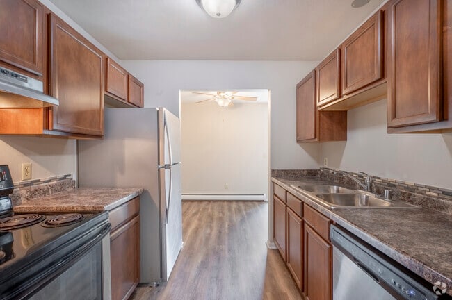 2BR, 1BA - 950SF - Kitchen