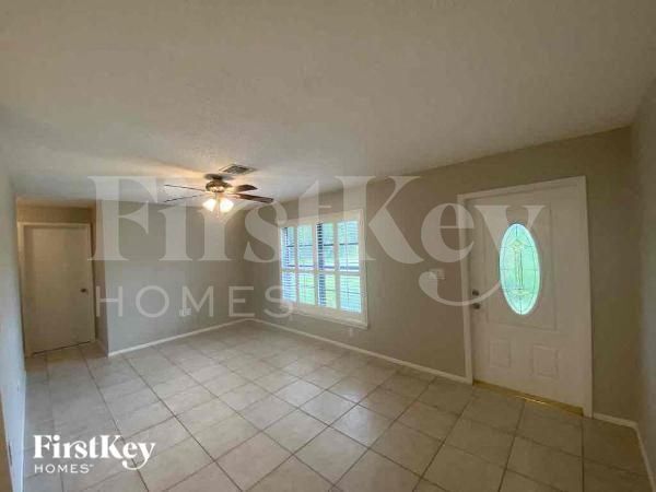 Photo - 798 Chevy Chase St NW