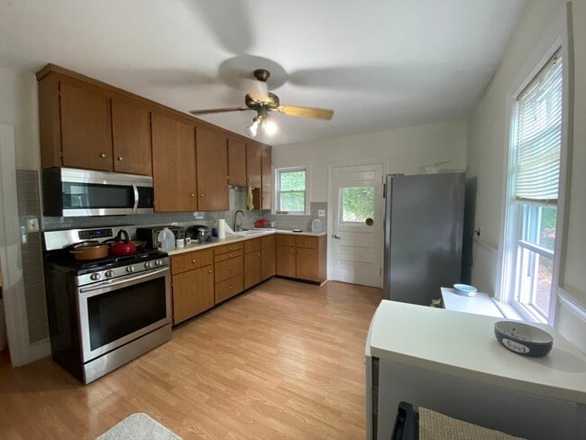 Photo - 89 Glen Rock Ave