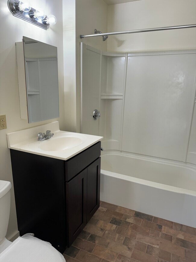 Photo - 86 Jenness St