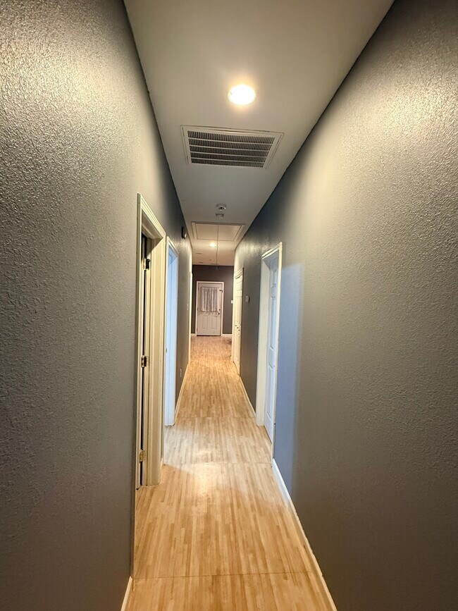 Photo - 7813 Canal St