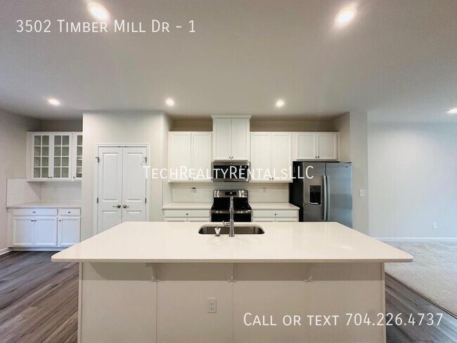 Photo - 3502 Timber Ml Dr