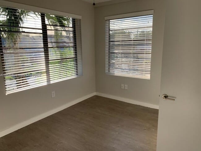 Photo - 2932 NW 16th Ave Unit 4A