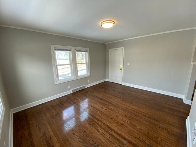 Photo - 4339 Wakeley St Unit 1
