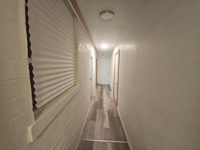 Photo - 16195 Highland Dr