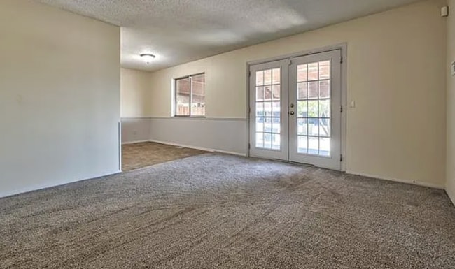 Photo - Beautiful Townhome for Rent!