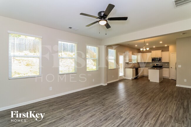 Photo - 68 Valley Brook Wy