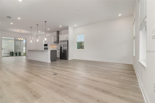 Photo - 16758 Hamlin Vis Aly