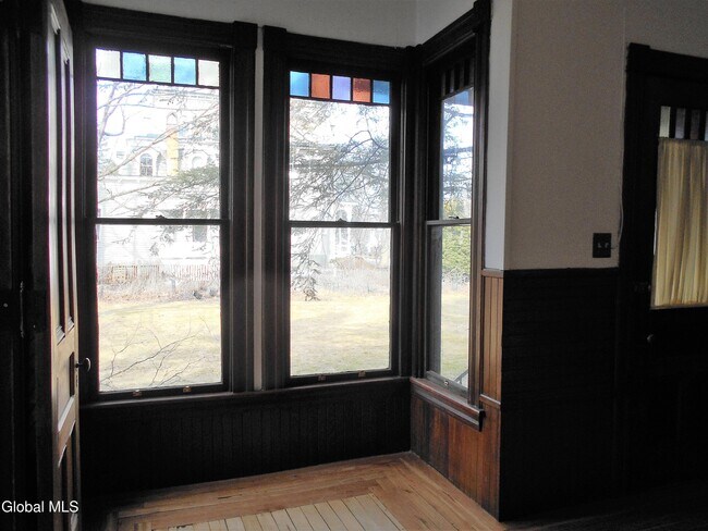 Photo - 8 5th Ave Unidad 2