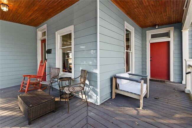 Photo - 867 Beecher St SW
