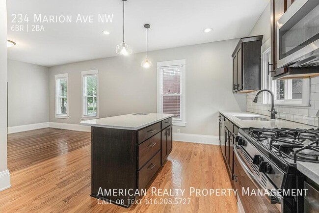 Photo - 234 Marion Ave NW
