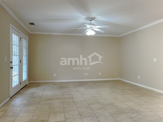 Photo - 412 Flint Dr