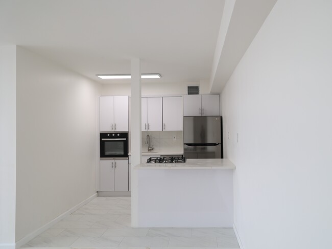 Photo - 6050 Boulevard E Unit 21D