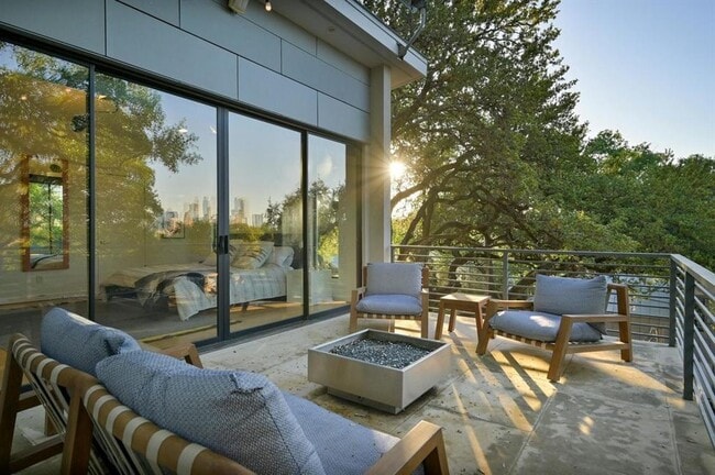 Photo - 1402 Alta Vista Ave