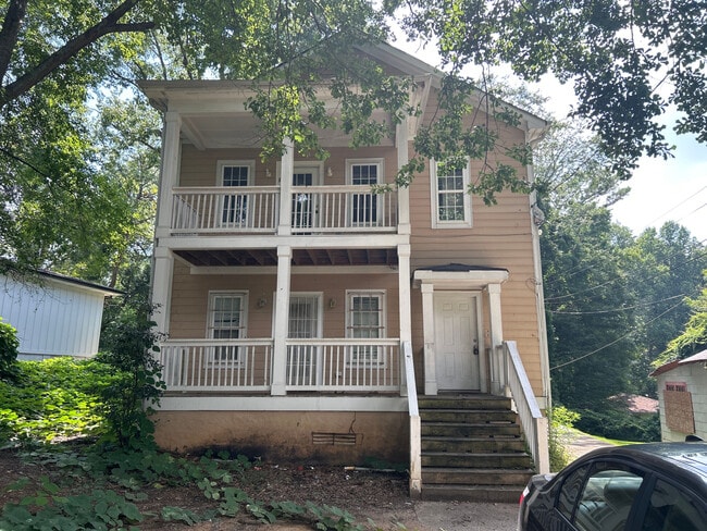 Room in Duplex on Ridge Ave NW