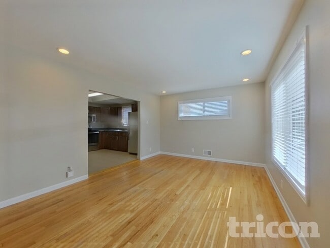 Photo - 269 E 109th Ave