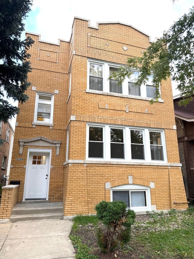 Building Photo - 5359 W Potomac Ave