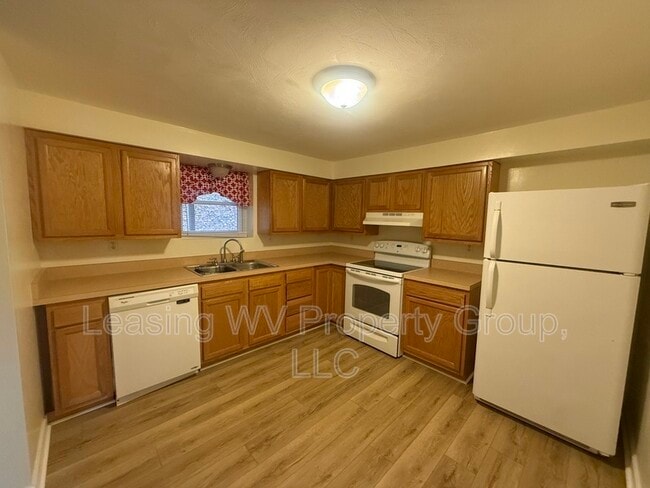 Photo - 1811 Winding Hill Dr