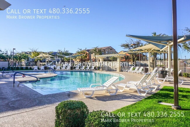 Photo - 2402 E 5th St