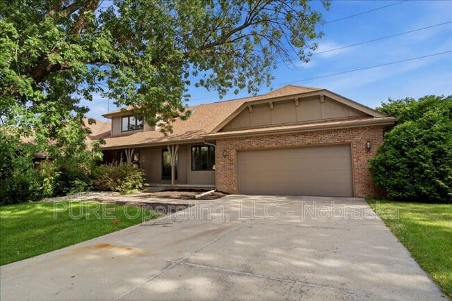 Building Photo - 15527 Mason Cir