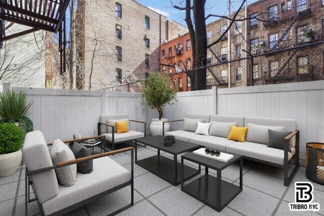 Building Photo - 3 bedroom in New York NY 10035 Unit 1 Rental