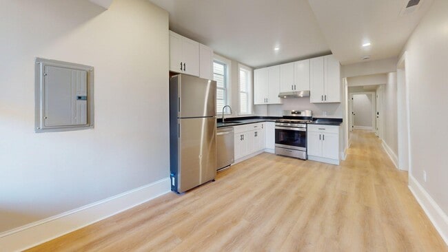 Photo - 205 Chelsea St Unit 2B