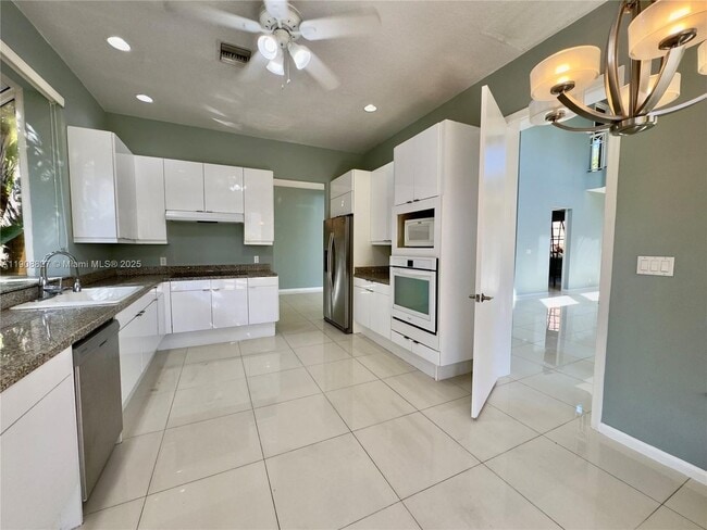 Photo - 3728 NE 208th Terrace