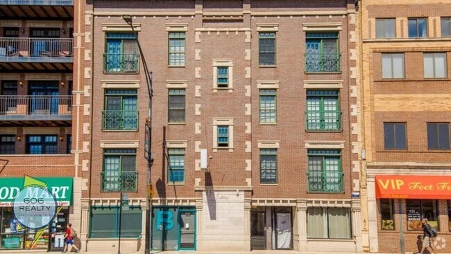 Building Photo - 3349 N Clark St Unit 1SW Rental