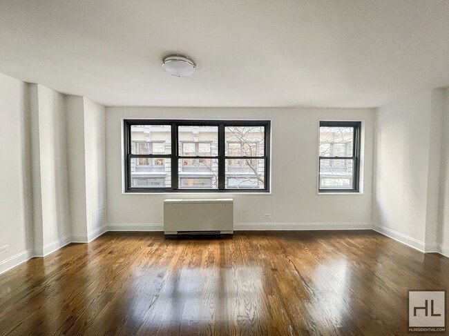 Photo - 5 AVENUE Unit 18F