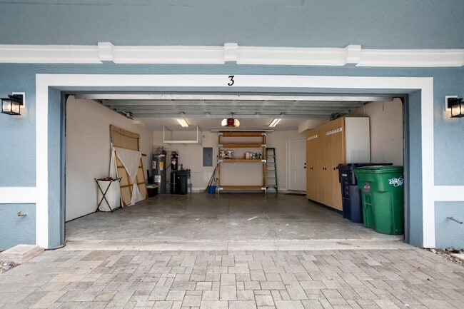 Photo - 3111 W De Leon St