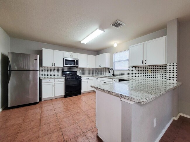 Photo - 16306 Kendons Way Ln