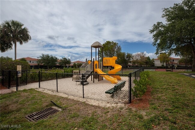 Building Photo - 15618 Summit Pl Cir Unit 396