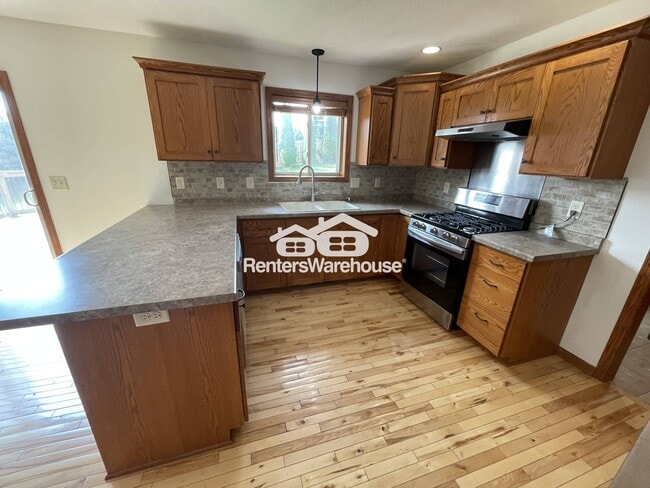 Photo - 6311 Fairway Dr NW