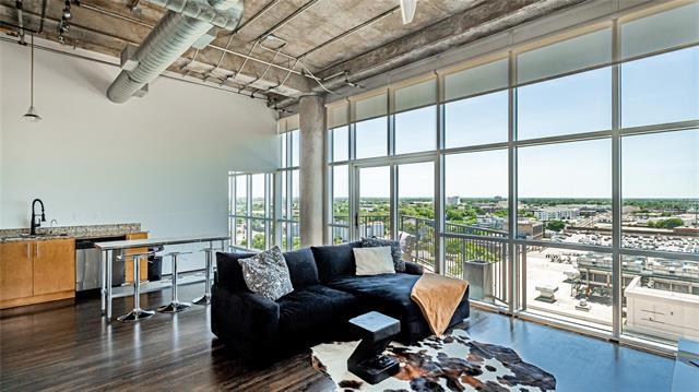 Building Photo - 1001 Belleview St Unit 1002