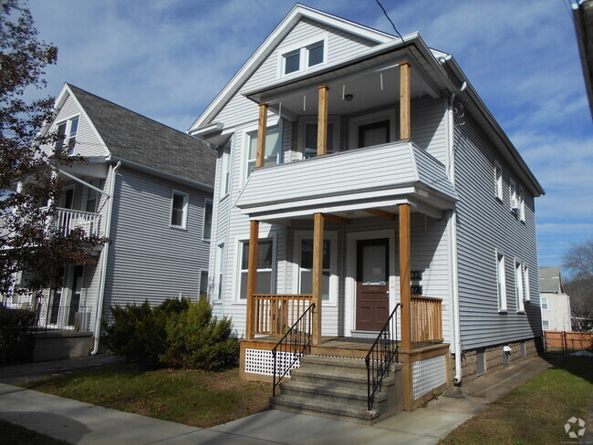 Building Photo - 183 Fairfield St Unit 2nd Floor Rental