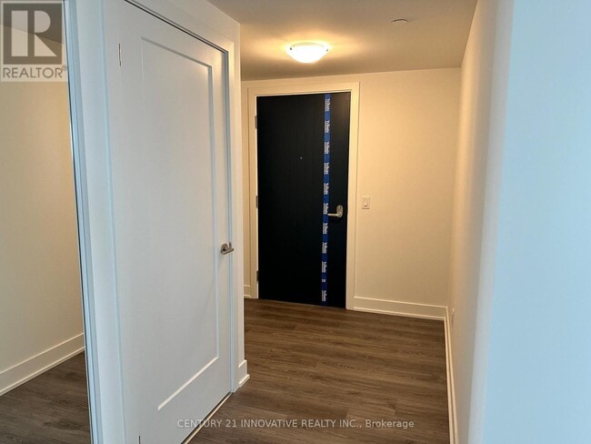 Photo - 2545 Simcoe St N Unité 2707