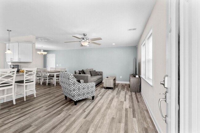 Photo - 433 Belle Dr Unit SI ID1570205P