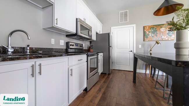 Photo - 41 E 9th Ave Unidad 2-208.1412111